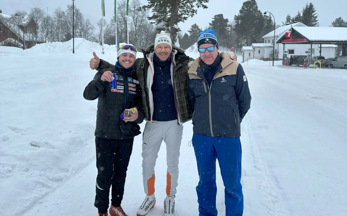 Sohail Rhanim, Alf Helge Holtskog og tidligere landslagstrener Roar Hjelmeset klare for Hovden Tour 2024. (Foto: Privat)