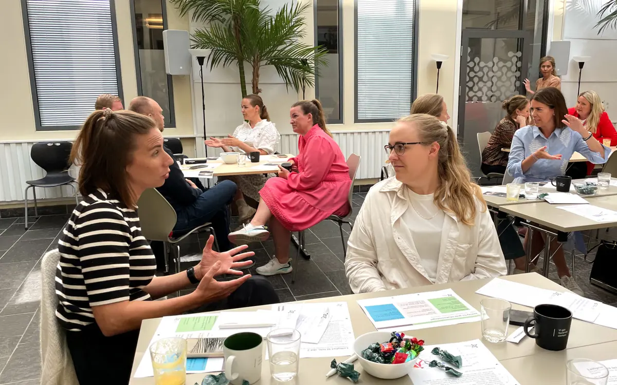 31 deltagere diskuterte gode metoder for å inkludere på arbeidsplassen. Foto: Helena Frustøl