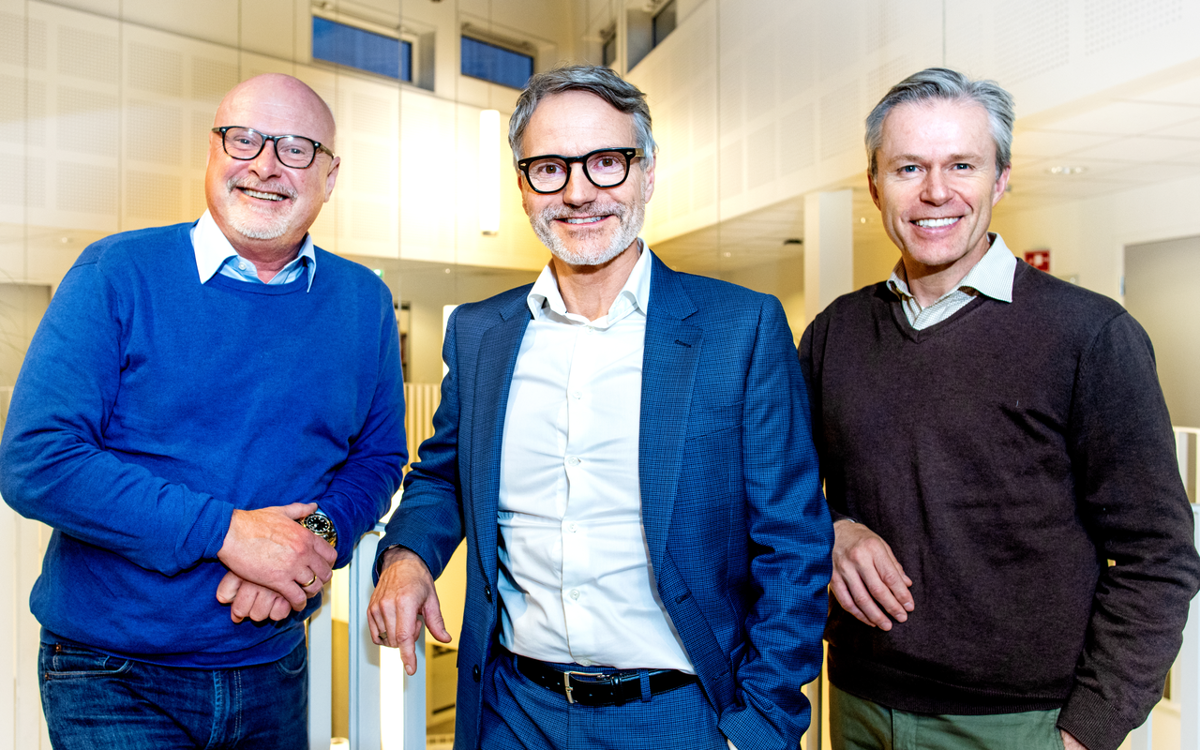 De skal satse 10 milliarder kroner på småkraftverk. Fra venstre: Adm. direktør Carl-Fredrik Lehland, Cadre, adm. direktør Eirik Frantzen, Nordkraft og seniorpartner Ove Gusevik, Hitecvision.