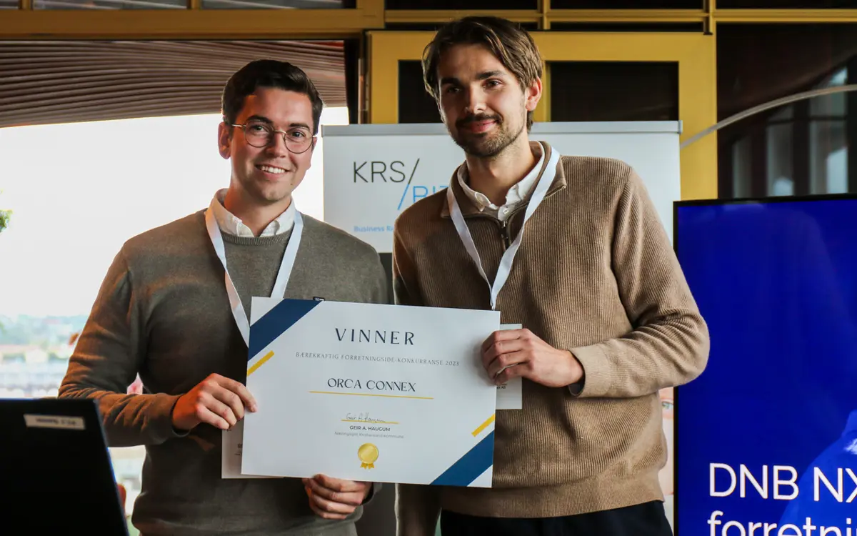 Vinnere av gründerkonkurransen i 2023 - fv. Stian Westbye og Andreas H. Næss fra Orca Connex. Foto: Tessy C. Bønsnæs/Business Region Kristiansand