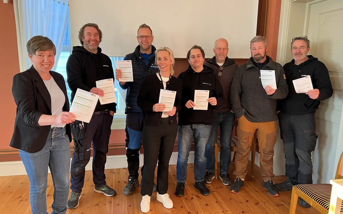 Håndverkere i møte med Lillesand kommune og Næringsforeningen i Kristiansandsregionen. (Foto: Liv Eva Kirkesæther.)