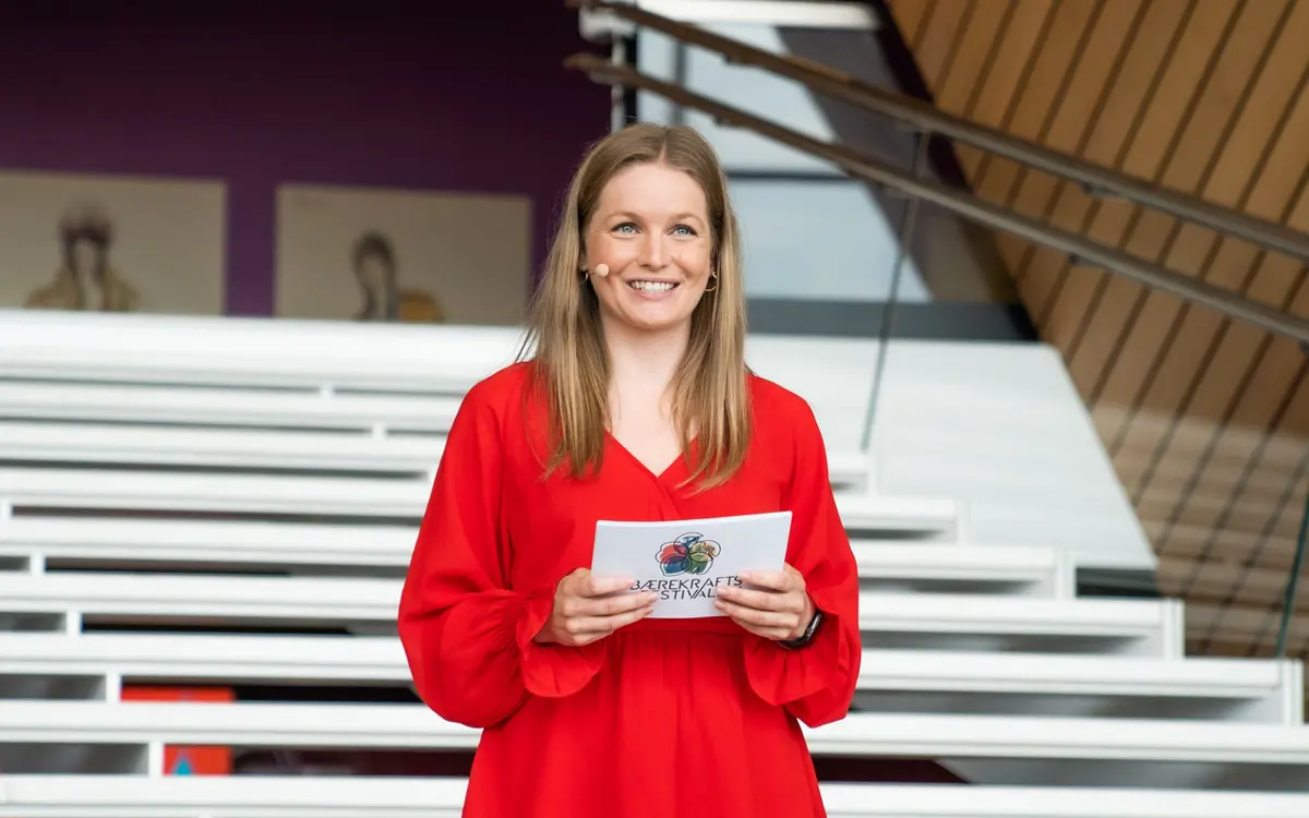 Zelia Moss er konferansierer under Bærekraftskonferansen 2. juni på Kilde teater- og konserthus.