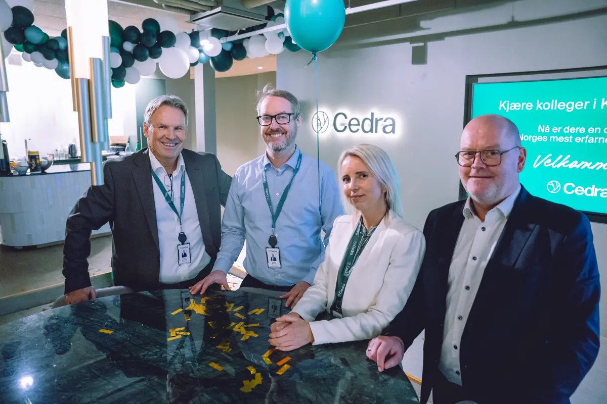 Olav Kristian Stokkenes (f.v), Kenneth Myrhaug, Siv Vøllestad Larsen, Svein Aage Larsen (Ole Kristen Stenberg og Johan Stensholt, ikke på bildet) blir alle partnere i Cedra som startet opp mandag. Foto: Næringsforeningen.