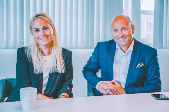 Knock knock! En 32-åring vil inn i styrerommet ditt.