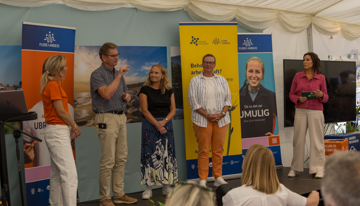 Fra debatten i Arendal 10.08.2026, fra venstre Ingelill Lærum Pedersen, Arnstein Moy, Vibeke Holm Ruud, Tine Sundtoft og Liv Eva Kirkesæther