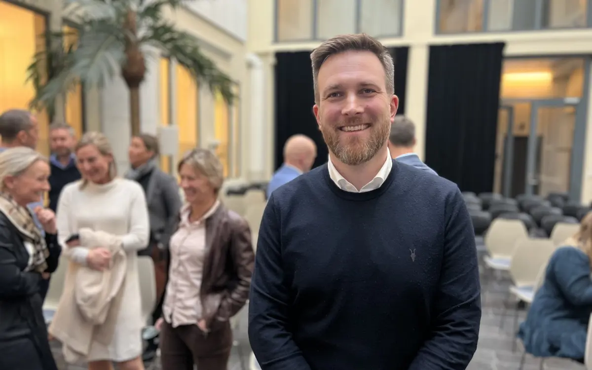 Daniel Rogstad i Equinor fortalte om vindpark-prosjekter under utvikling. Foto: Håkon Repstad