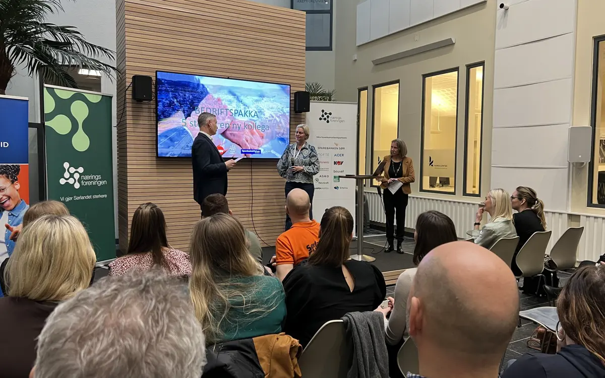 Tettere samarbeid mellom næringslivet og NAV. Fv. Trond Backer (NIKR), Randi Granvold (Advokatfirmaet Tofte) og Heidi Døsvik (NAV) 