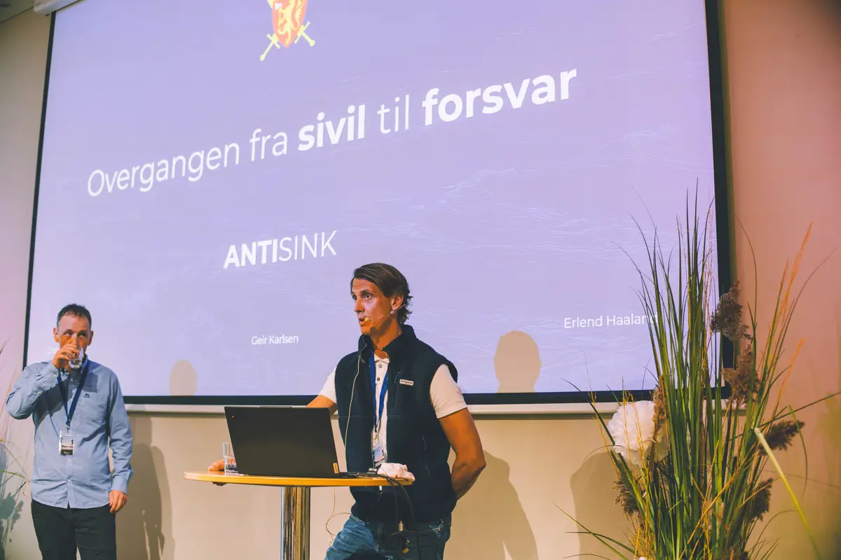 – Vår reise fra sivilmarked til forsvarsindustri er et resultat av tålmodighet og knallhardt arbeid. Det tar flere år fra en relasjon etableres til en kontrakt signeres, sa CEO i Antisink, Christian Skeie.