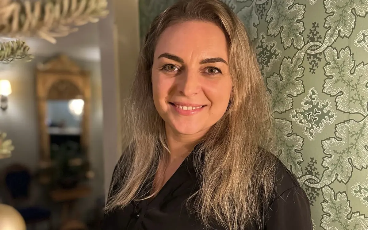 Lydia Døhler på Hotel Norge Lillesand ser frem til 2025. 