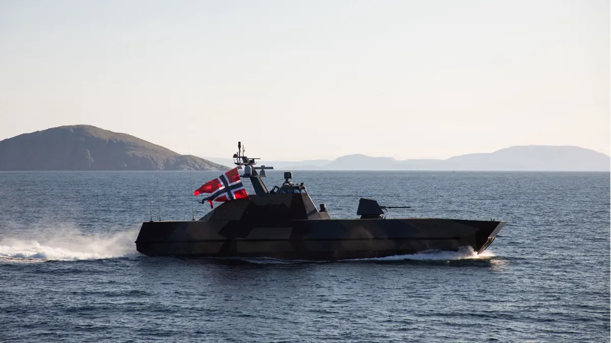KNM «Gnist» av Skjold-klassen, bygget av Umoe Mandal i Mandal. Korvettene er verdens raskeste marinefartøy med topphastighet på 60 knop, og er et av mange eksempler på at Agder allerede leverer til frontlinjen i norsk forsvar.