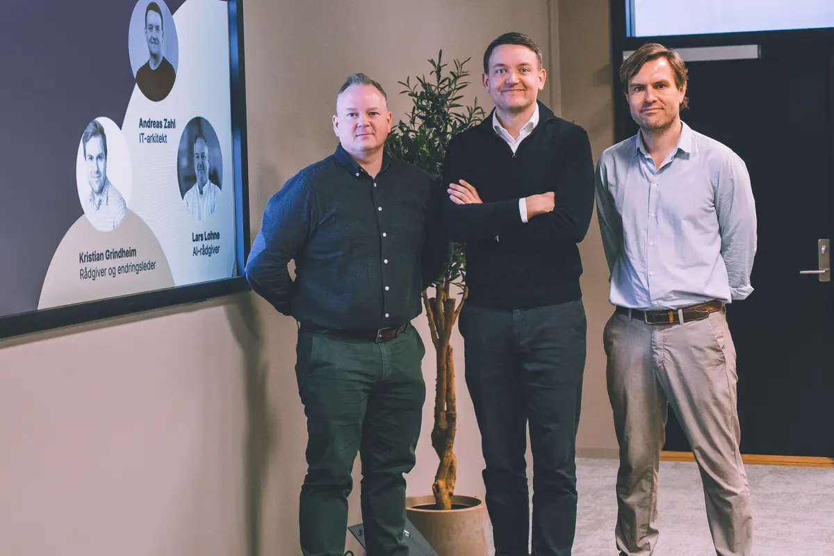 Lars Lohne, Andreas Zahl og Kristian Grindheim i Bouvet er blitt kjente fjes for de som har deltatt på AI-skolens hittil to samlinger.