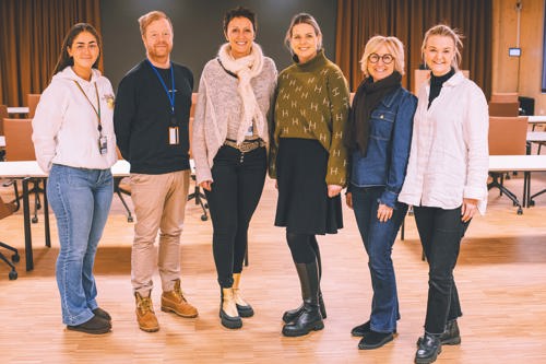 Arbeidsgruppen til Flere i arbeid-garantien. Til venstre: Tina Kristine Gundersen, Helge Ødegård Hovland, Marianne Stray Aas, Monica Hurley, Kirsti Berg Damsgaard og Helena Frustøl Andås. Gro Anita Kåsa Poulsen var ikke tilstede.