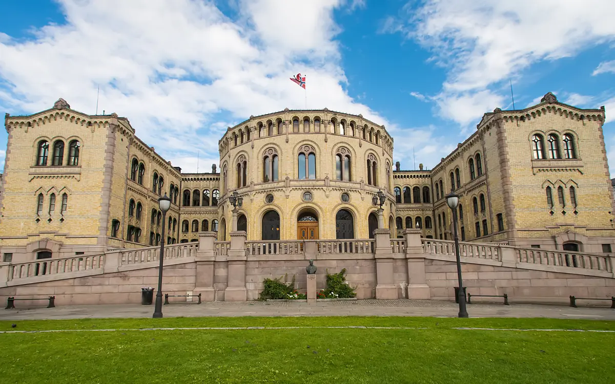 14. november reiser representanter fra næringsliv, ordførere, fylkesordførere og organisasjoner sammen til Oslo. Det blir det møte i Stortinget for å diskutere strøm-saken.