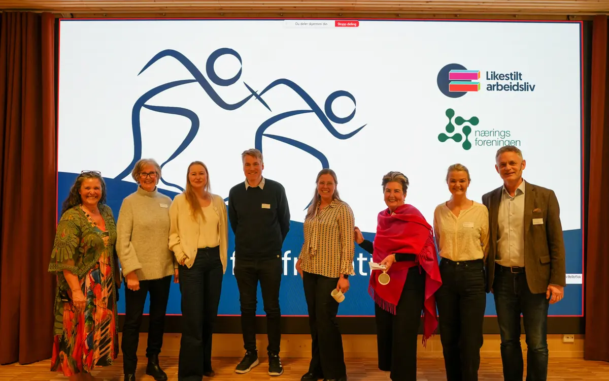 Patricia Hartmann, leder Likestilt arbeidsliv, Karin Løvgren Stenersen, tidl. ansatt Agder fylkeskommune, Merethe Anette Ryen, UiA, Bent Sigurd Olsen, Røde Kors Agder, Anita S Dietrichson, tidl. leder Næringsforeningen i Kristiansand, Helena Frustøl og Trond M Backer, Næringsforeningen i Kristiansand regionen. (Foto: Ann Jørgensen)