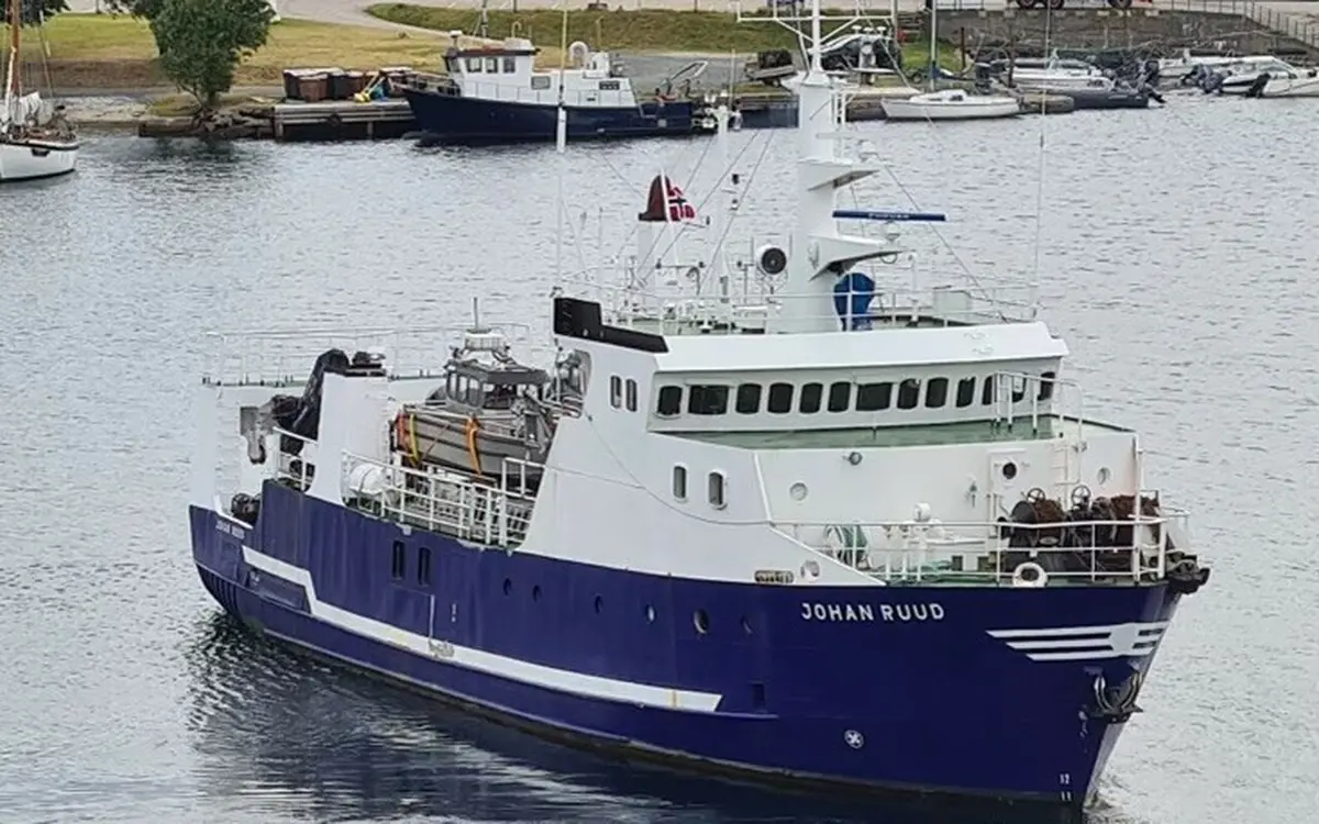 Forskningsskipet Johan Ruud bekjemper spøkelsesfiske i de marine nasjonalparkene og hummerfredningsområdene. Foto: Green-bay.