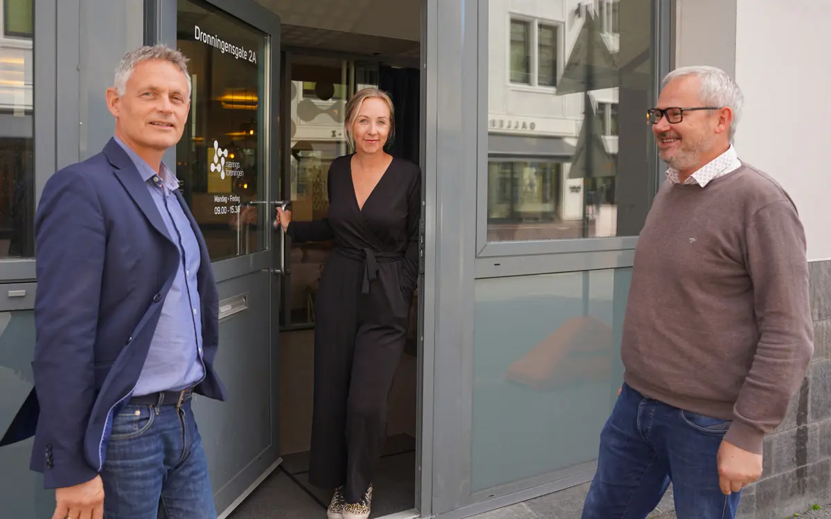 Administrerende direktør, Trond Backer, nestleder Ingrid Michalsen og næringspolitisk leder, Roar Osmundsen ser frem til at Næringsforeningen skal sette sitt preg på Arendalsuka.