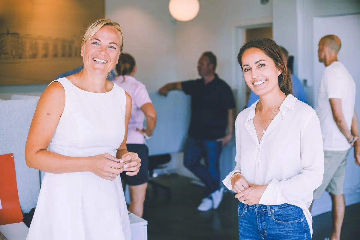 Benedicte Løyland og Serina Svindland Bakketeig fikk fast styreplass i Finns.Fairway. Foto: Henrik Kyte Assmann