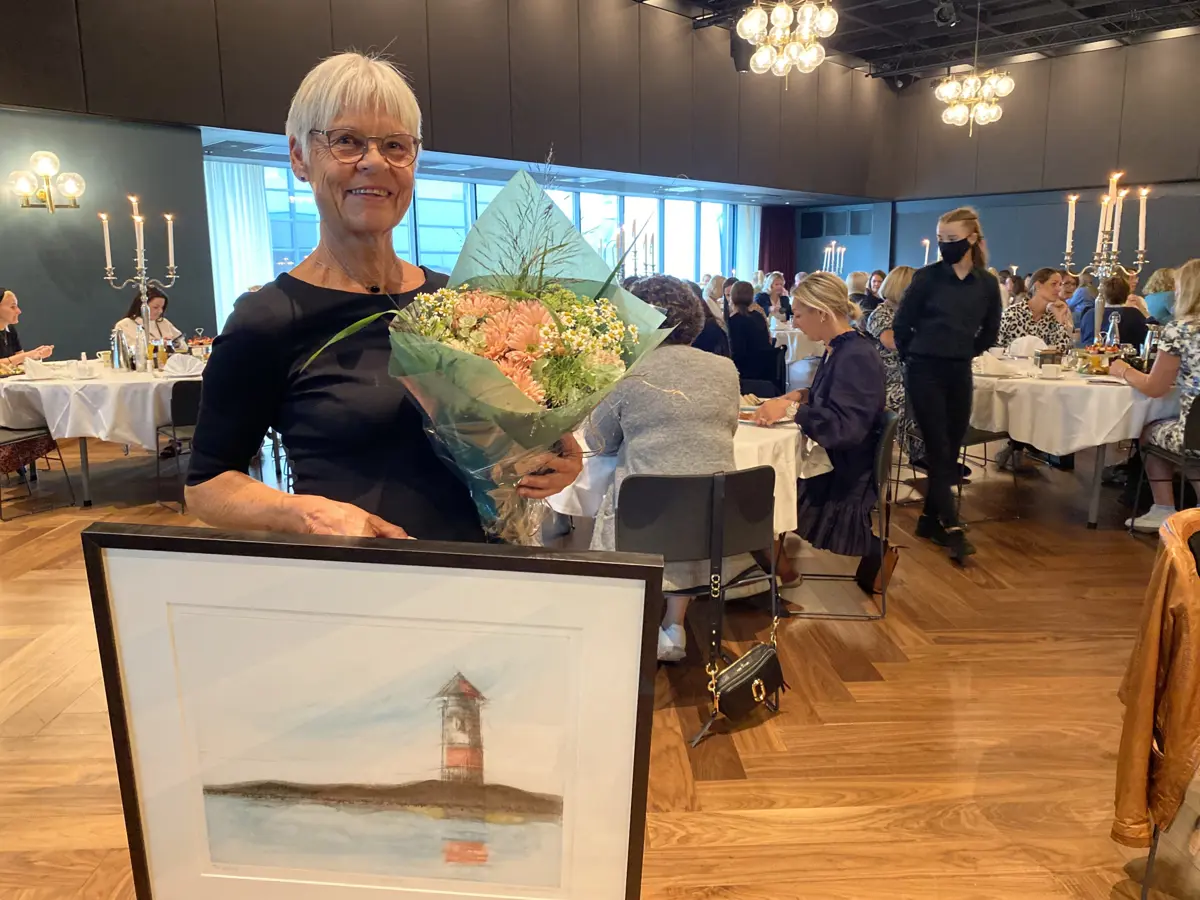 Tidligere LIM-koordinator i Kristiansand kommune, Toril Hogstad, er tildelt Women in Business’ hederspris 2021. 