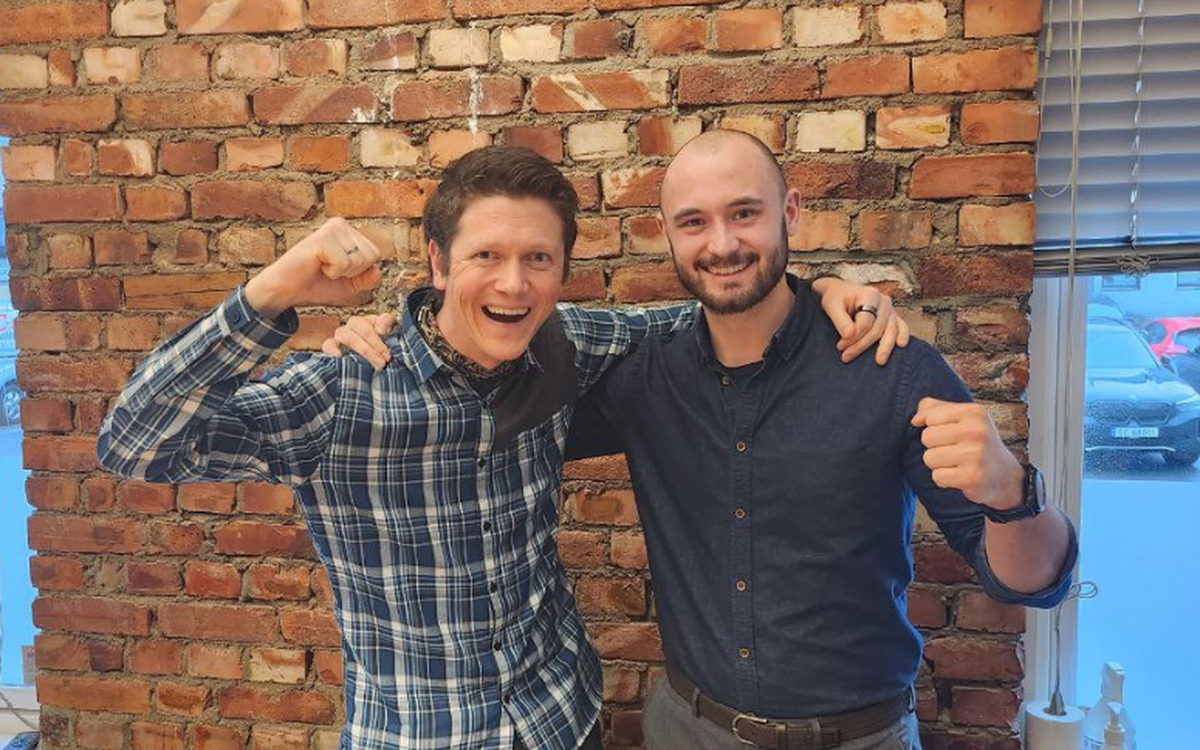 Grunnlegger og hovedaksjonær Kristian L. Thomassen sammen med ny medeier Jan Eric Heiseldal. (Foto: Fredrik Engenes)