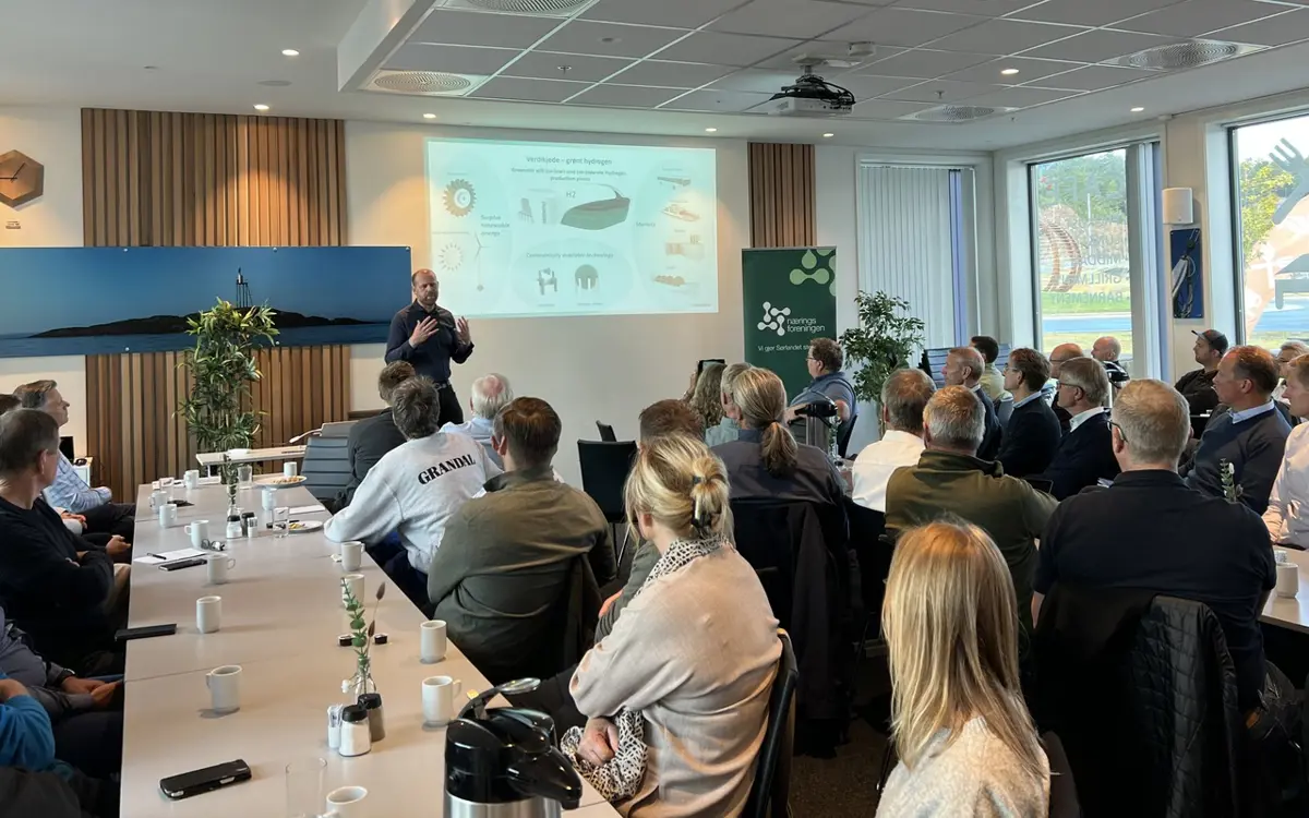  Torstein Thorsen Ekern i Greenstat AS forteller om Hydrogen-knutepunkt Agder. Foto: Håkon A. Repstad