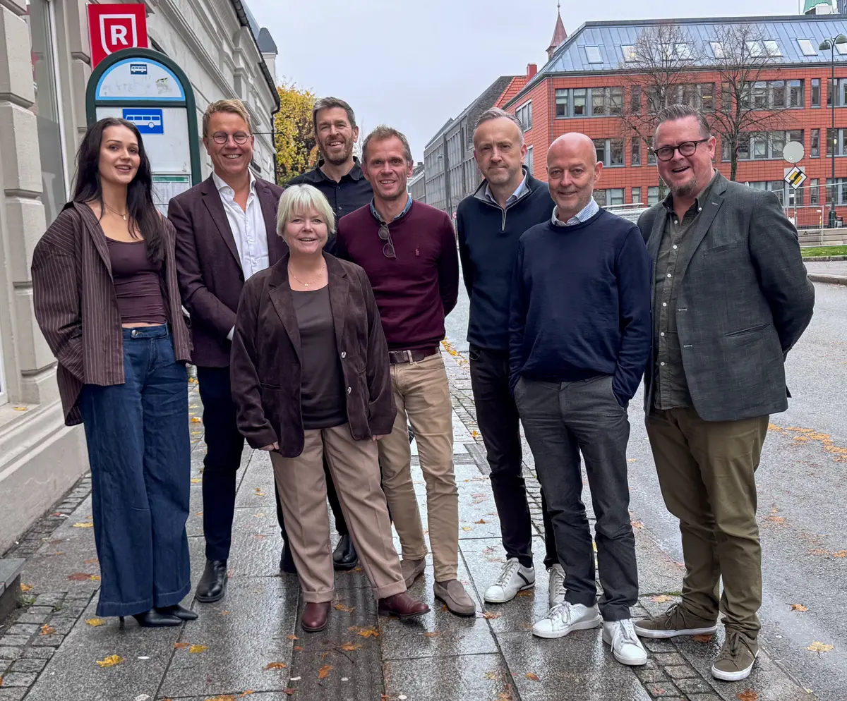 Ni erfarne rådgivere går sammen i Rådhuset AS, et nytt strategisk rådgivningsmiljø med base i Kristiansand. (Foto: Rådhuset AS)