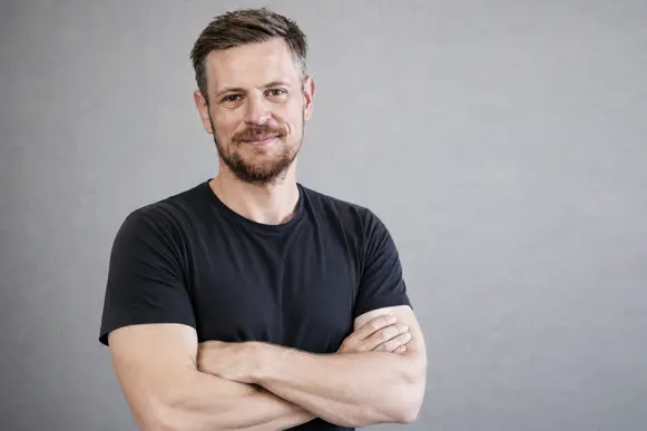 Han er ny design- og kunderådgiver hos Reklamestasjonen