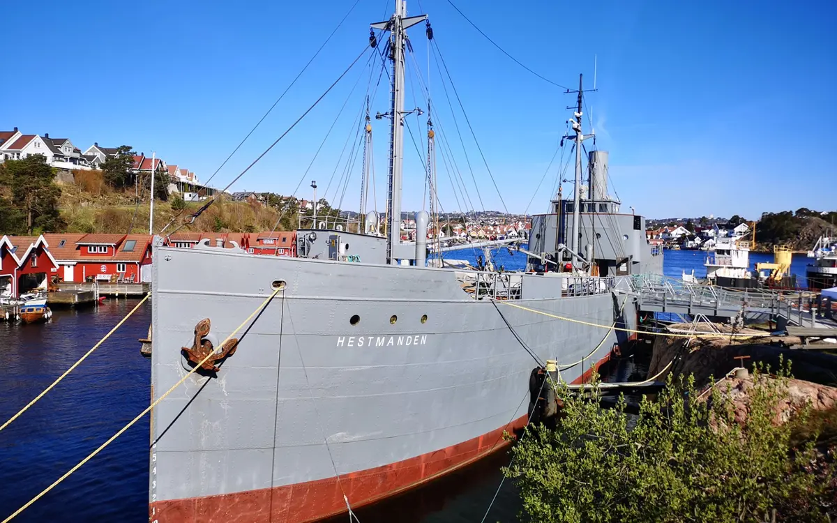 DS Hestmanden - Norsk krigsseilermuseum liggende ved kai ved Bredalsholmen Dokk og Fartøyvernsenter i Kristiansand.