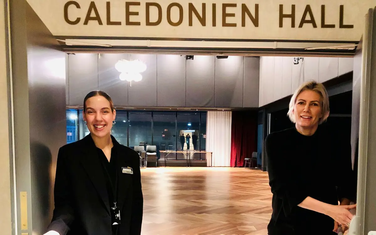 Inviterer til veldedig treningsevent med kjente instruktører. - Her skal salen fylles med treningsglede og energi, sier Silje Hem og Marianne Bryne Dalane.