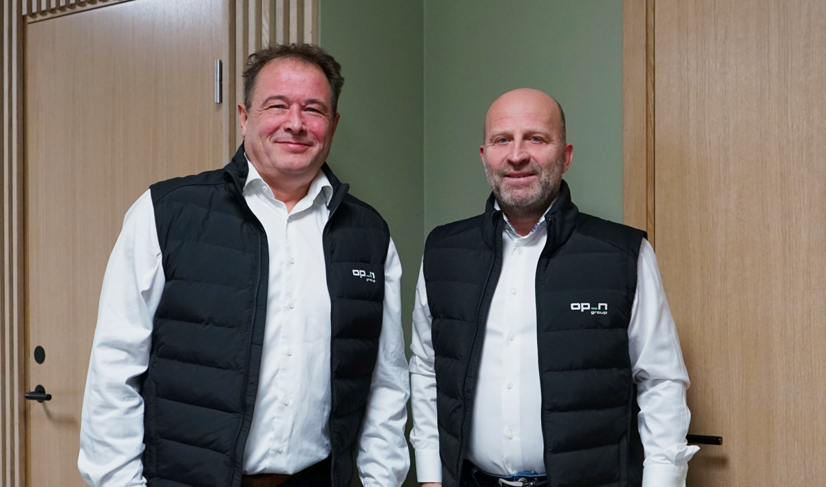 Fv: Salgsleder i Nordic Door, Edgar Haugskott, og konsernsjef, Tom Refsdal 