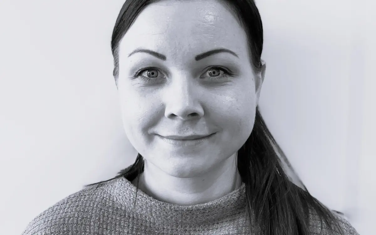 Julie Albert, Pluss Økonomi