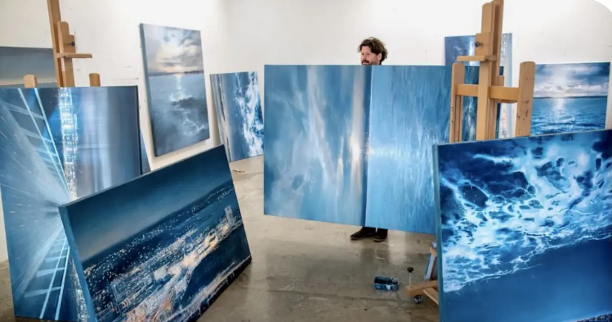 Frank Brunner stiller ut grafikk og malerier på Bi-Z denne høsten.