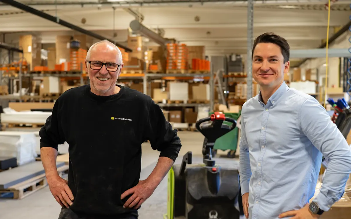 F.v: Rolf Kaafjord (eier og styreleder SK Kjøkkenfornying) , Niclas Kvanvig (daglig leder i Sørlandskjøkken) 
