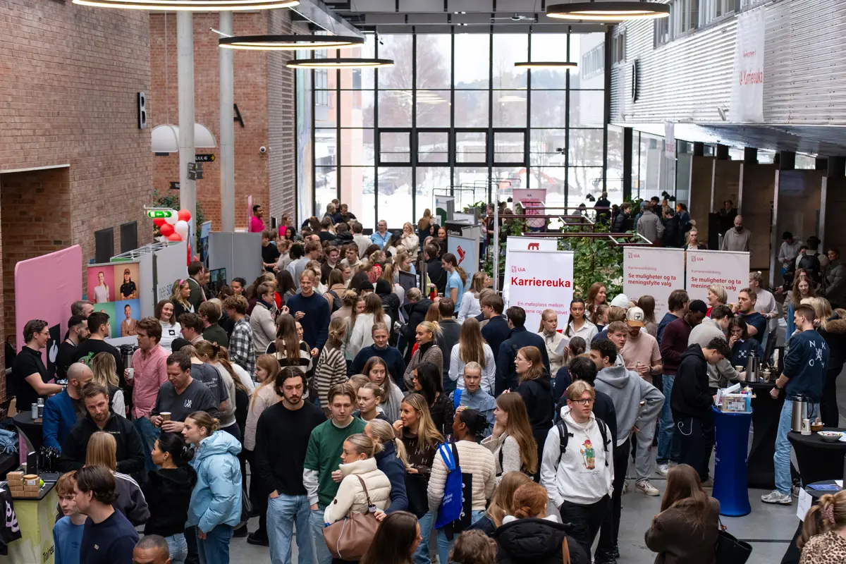 Mange UiA-studenter ønsker å bli igjen på Sørlandet, men kjenner ikke jobbmulighetene. Karriereuka er en arena hvor bedrifter kobles med kompetent arbeidskraft. (Foto: Foto: Christine P. Midtby)