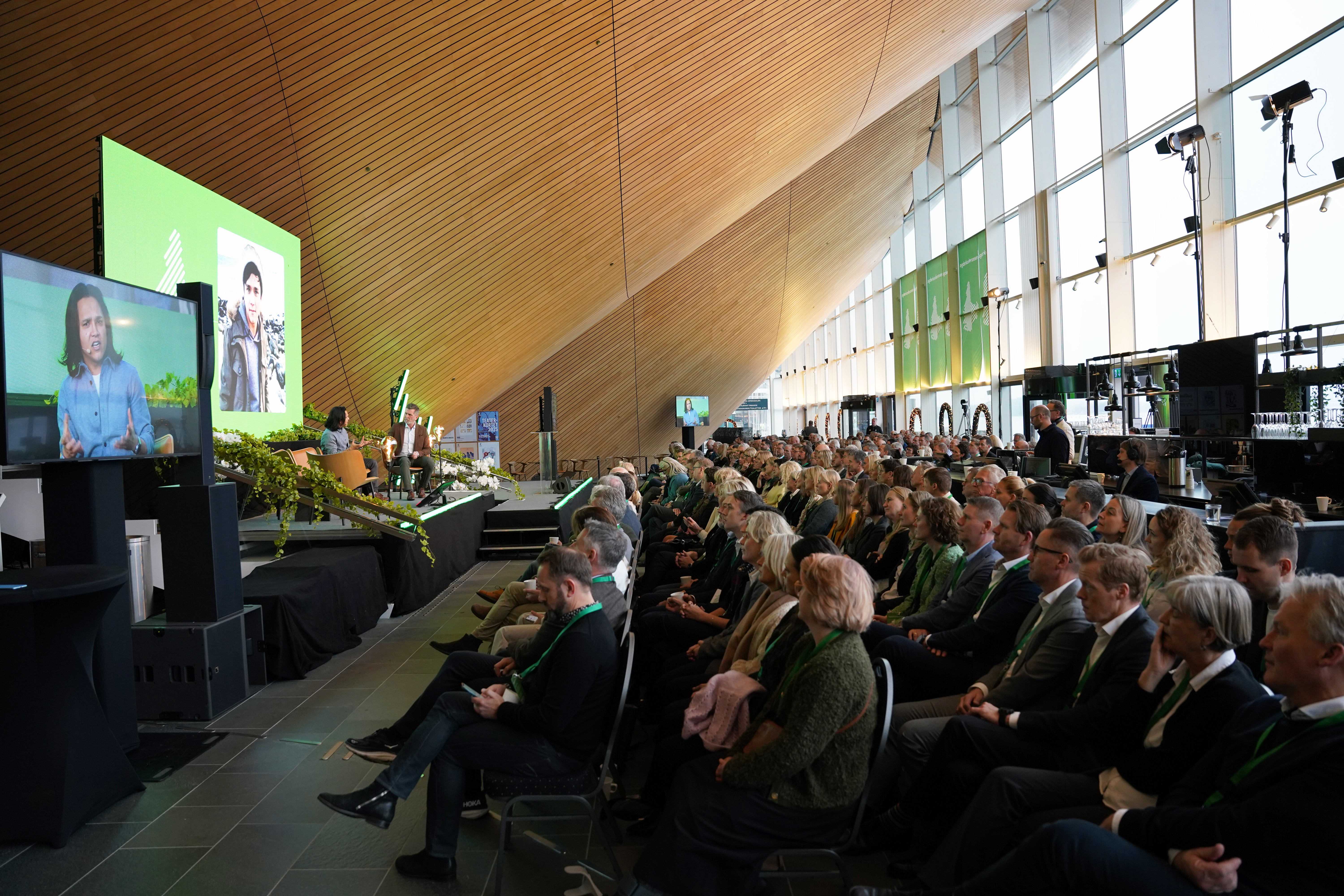 Agderkonferansen var fullsatt med 300 deltakere fra offentlig og privat næringsliv.